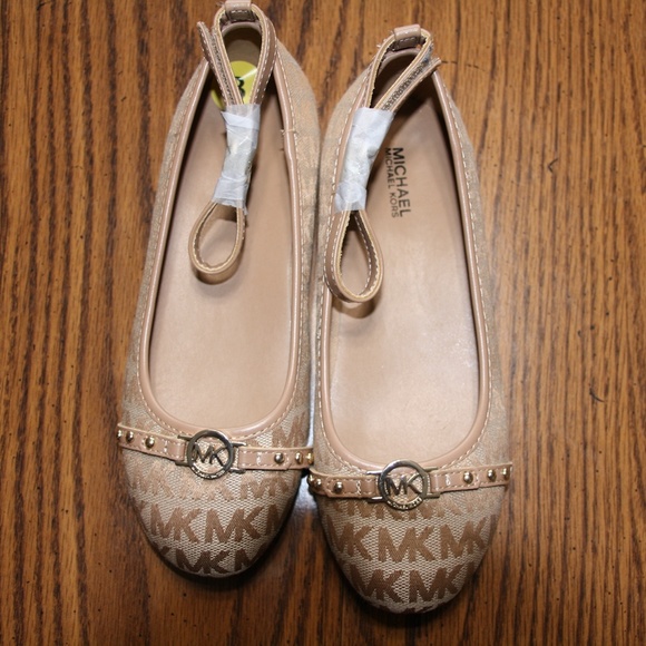 Michael Kors Other - Michael Kors Size 3 Children's Shoes